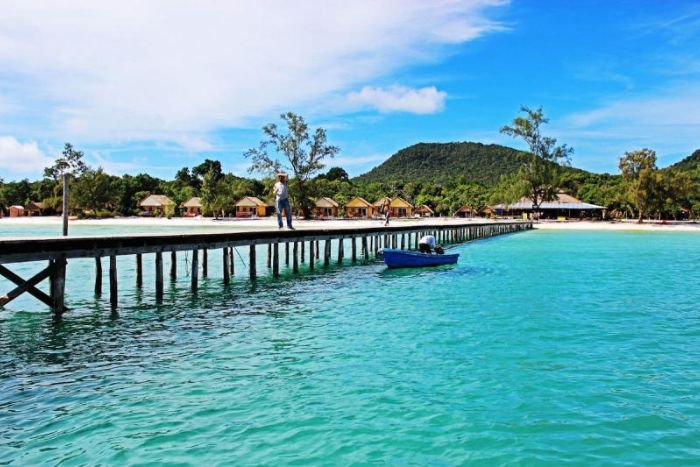 Koh Rong Sanloem for a few days by the water